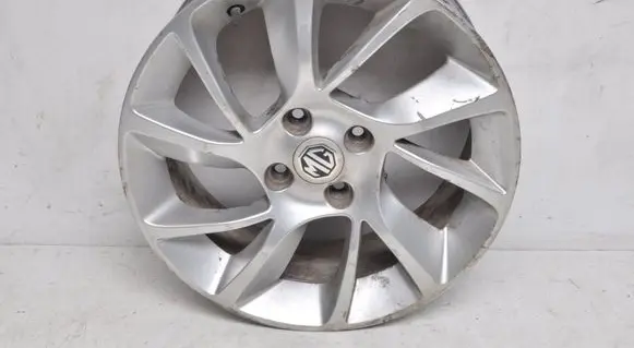 MG MG3 II R17 alloy rim 30064821