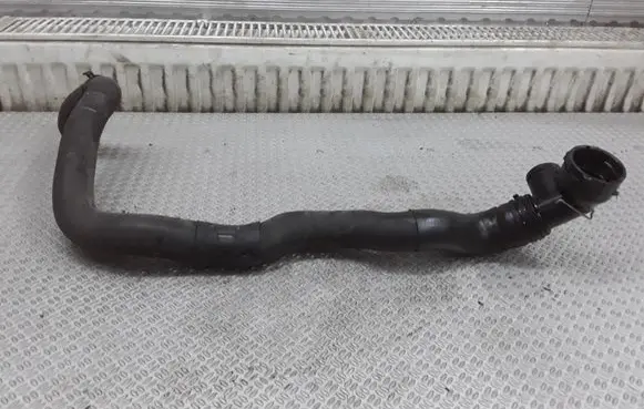 Volkswagen Golf Plus Engine coolant pipe/hose 1K0122291AD