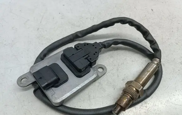 Mercedes-Benz E W213 Lambda probe sensor A0009059404 0009059404