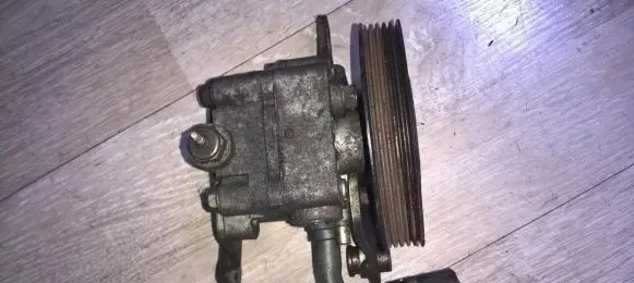 Mazda Premacy Power steering pump b26k32650a 87164119