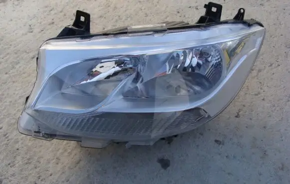 Mercedes-Benz Sprinter W907 W910 Headlight/headlamp A9109060000