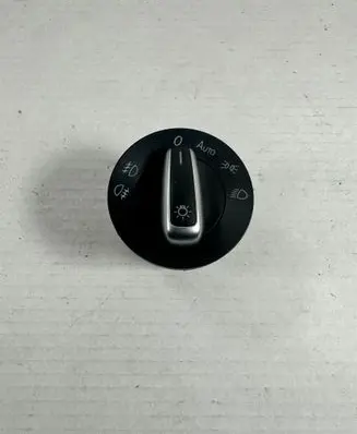 Volkswagen Tiguan Tailgate/trunk/boot open switch 