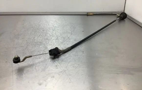 BMW 3 E30 Throttle cable