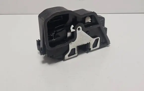 BMW 3 E92 E93 Front door lock 7229458