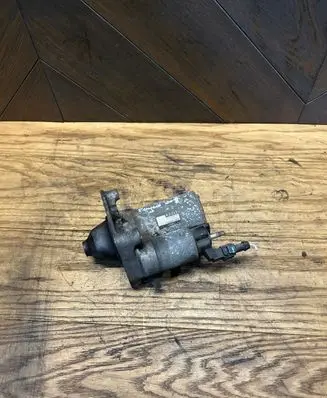 Peugeot 208 Starter motor 9671530880 4280008332