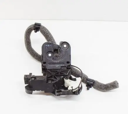 Audi TT TTS Mk2 Tailgate/trunk/boot lock/catch/latch 8P4827505C