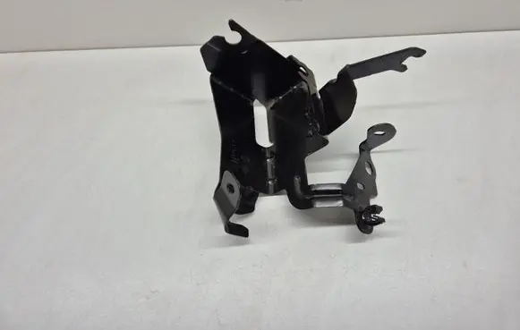 Renault Captur II ABS pump bracket 478407613R