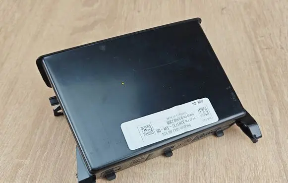BMW X6 G06 Glove box central console 9399873