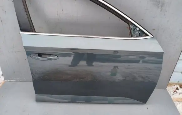 Skoda Superb B8 (3V) Front door 3v0831311