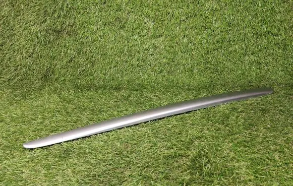 Mercedes-Benz ML W164 Front door trim bar A1647200622