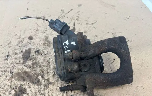 Mazda 6 Rear brake caliper 32357035