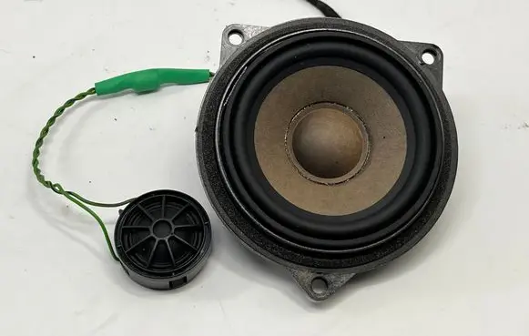 BMW X1 E84 Front door speaker 6945411 65136945411 6964012