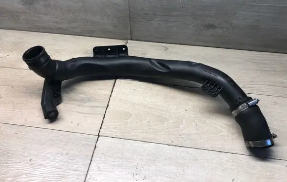 Volkswagen Golf VI Intercooler hose/pipe 5N0145840G PA66GF20 A66CF1