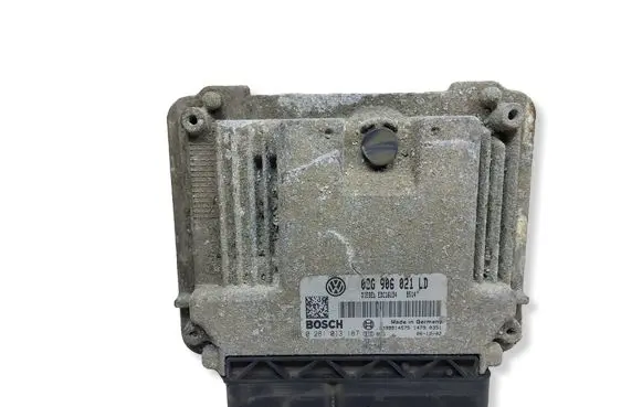 Skoda Octavia Mk2 (1Z) Engine control unit/module 03G906021LD 0281013187