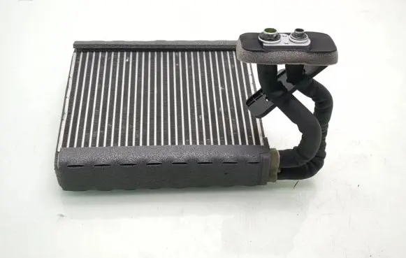 Air conditioning (A/C) radiator (interior)