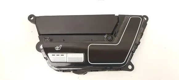 Mercedes-Benz S W221 Seat heating switch A2218704351 33596702
