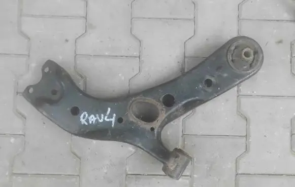 Toyota RAV 4 (XA40) Front lower control arm/wishbone 65566556