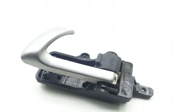 Hyundai Santa Fe Front door interior handle 82613CM000