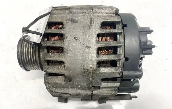 Volkswagen Golf VI Generator/alternator 03l903023f