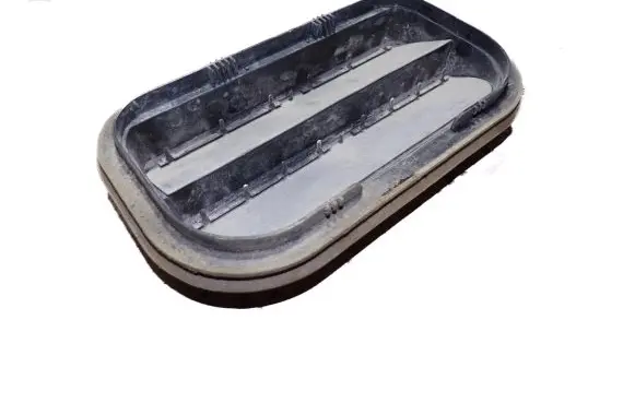 Volkswagen Caddy Quarter panel pressure vent 7L0819181