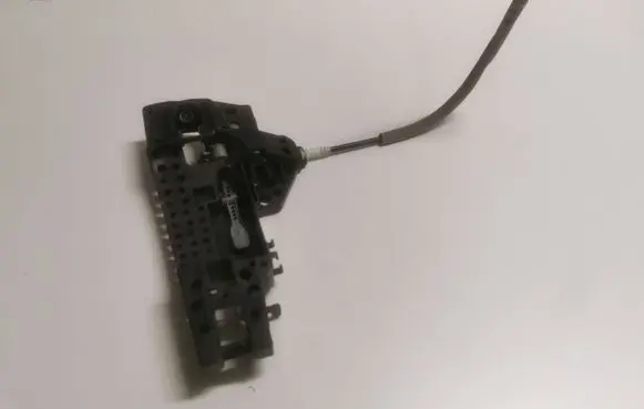 Audi Q7 4M Rear door lock 4M0837885A