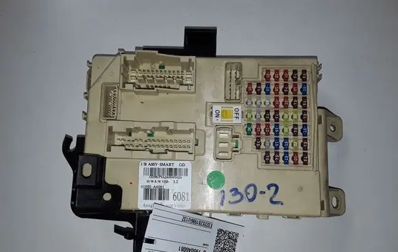 Hyundai i30 Fuse module 91950A6081