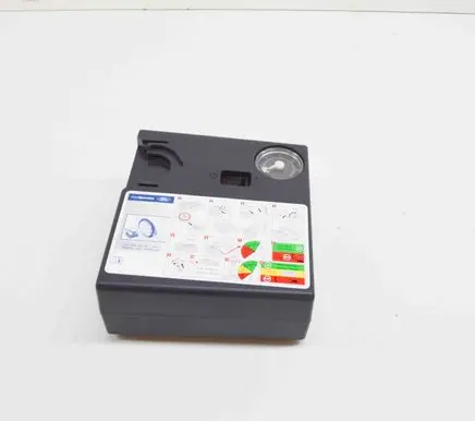 Ford Fiesta Tire air pump compressor 8V2119G525AD
