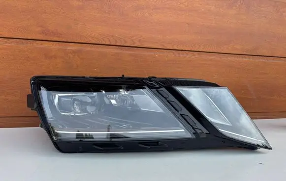 Skoda Octavia Mk3 (5E) Headlight/headlamp 5E1941018E LE1536369