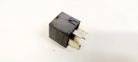 Mercedes-Benz B W245 Other relay A0025422619 V23134-J52-X361