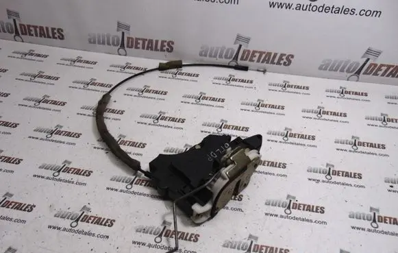 Mitsubishi Outlander Front door lock