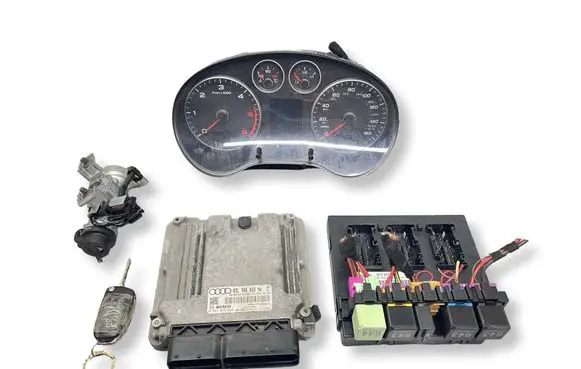 Audi A3 S3 A3 Sportback 8P Engine ECU kit and lock set 03L906022MA 0281015824 8P0920982J