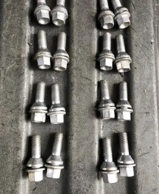 Volvo S90, V90 Nuts/bolts 