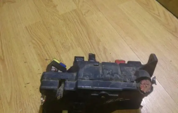Fuse box set