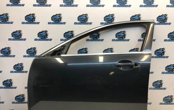 Jaguar XF X250 Front door 8X23F20221A