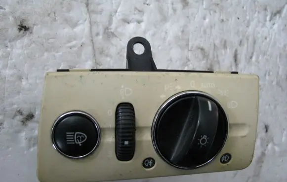 Mercedes-Benz E W211 Light switch A2115450504