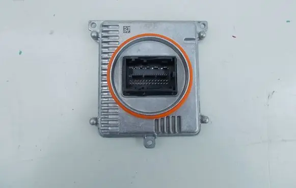 Volkswagen PASSAT B8 Headlight ballast module Xenon 992941572AH 10101500271
