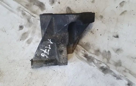 Nissan Primera Engine mounting bracket NOCODE