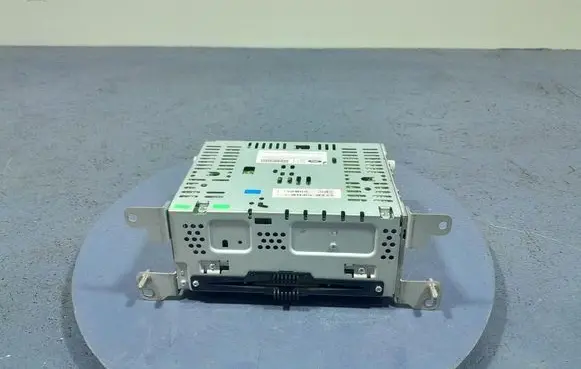 Ford Fusion Radio/CD/DVD/GPS head unit DS7T-19C107-BJ