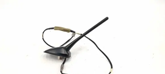 Honda CR-V Radio antenna V305375C