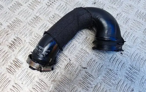 Audi A8 S8 D3 4E Intercooler hose/pipe 4E0145738H