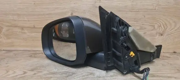 Volvo V70 Front door electric wing mirror 31298827
