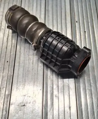Citroen Berlingo Intercooler hose/pipe 9687261180