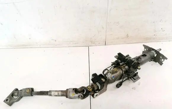 Toyota Avensis T250 Steering wheel axle 2215628A