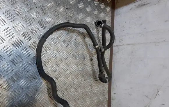BMW X5 E70 Engine coolant pipe/hose 16185910