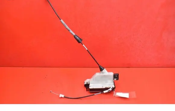 Peugeot 208 I Front door lock 9688079980