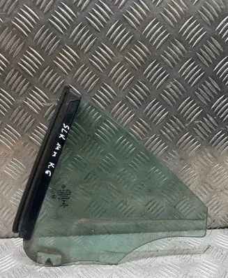 Mercedes-Benz SLK R172 Rear side window 43R001582 E000199