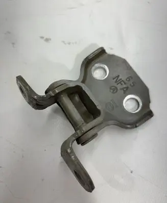 Subaru Outback (BS) Front door upper hinge