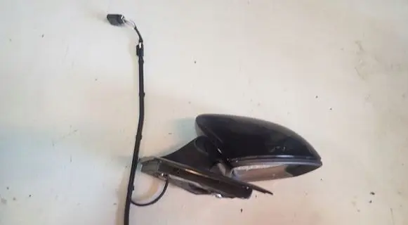 Volkswagen Up Front door electric wing mirror