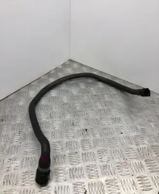 BMW 5 E60 E61 Engine coolant pipe/hose