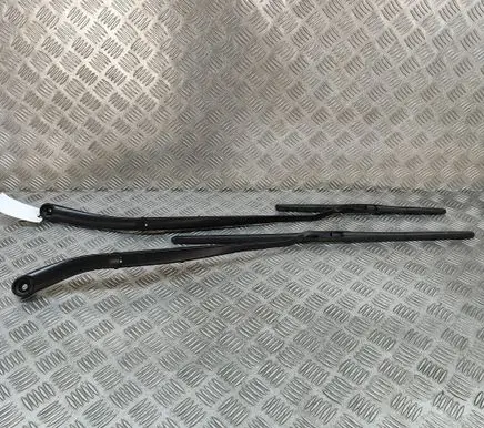 Hyundai Kona II Windshield/front glass wiper blade 98311BE900 98321BE900